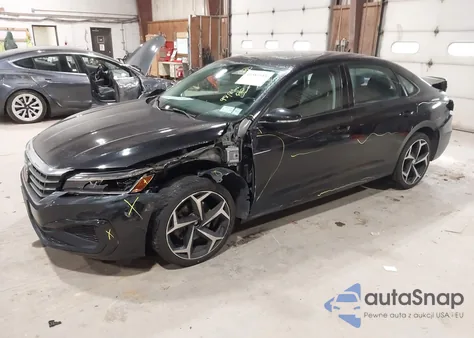 2020 Volkswagen Passat 2.0T R-Line z USA, uszkodzony, nr VIN 1VWMA7A37LC024473